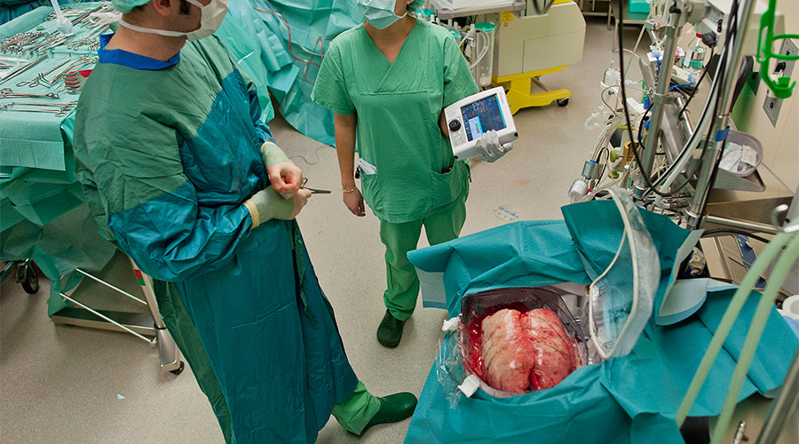 Nakile kadar 6 gün yapay Akciğer ile yaşatılan kadının hayatı&nbsp;kurtarıldı