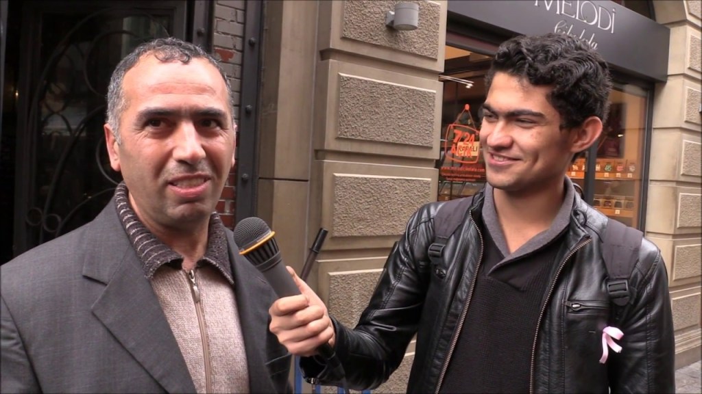 Tıp Öğrencileri Meme Kanserine Dikkat Çekmek İçin Sokaktaydı!&nbsp;VİDEO