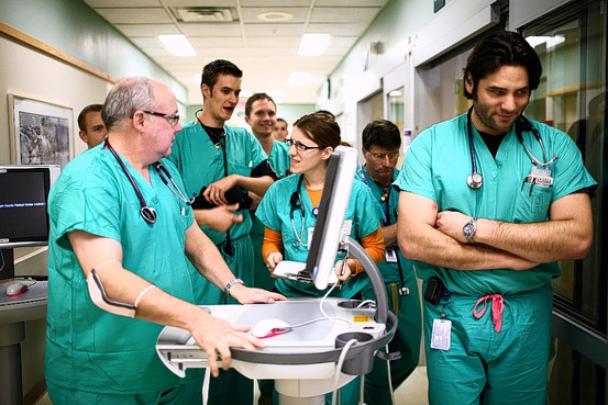 Prof. Dr. Haldun GÜNER: Asistan Hekimleri Dinlemek&nbsp;Lazım!