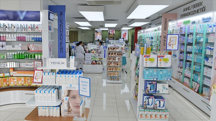TEB: Eczanelerde de 1 metre kuralına&nbsp;uymalıyız