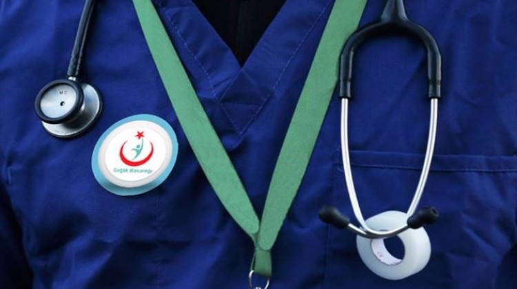 Sözleşmeli sağlık personelleri 4 yıl süreyle başka bir yere&nbsp;atanamayacak!