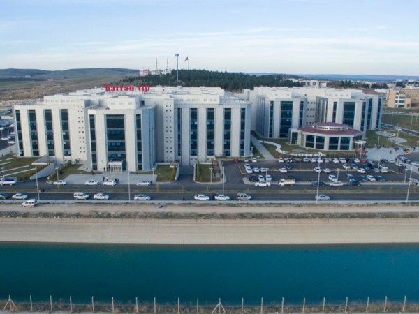 Harran Tıp Fakültesi’nde Şiddet Olayı: Hekimlere Tehdit ve&nbsp;Şiddet