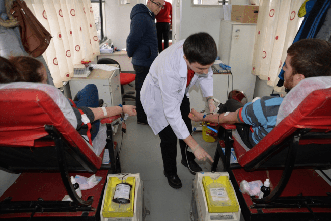 Yılda 4 defa kan vermek vücudunuzu&nbsp;yeniliyor