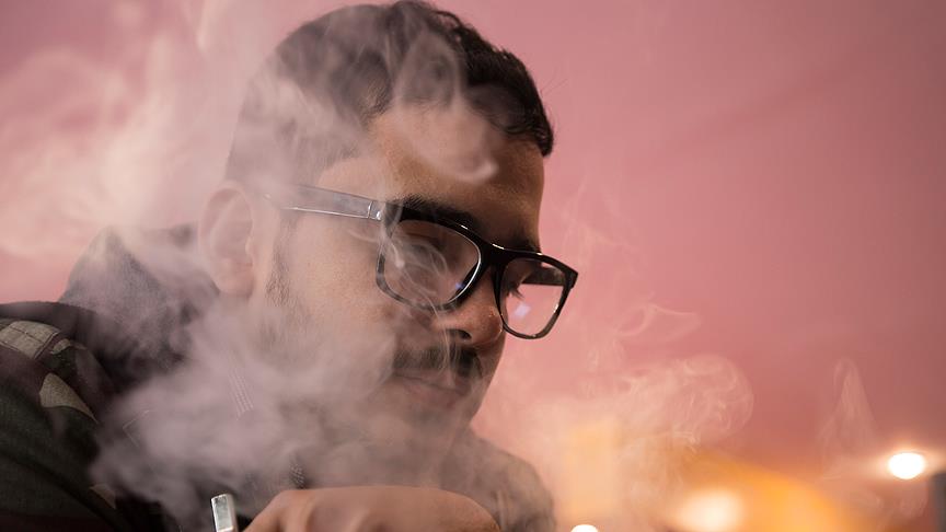 Uzmanlardan elektronik sigara&nbsp;açıklaması