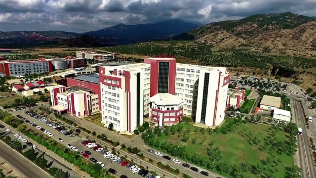 Aynı Tıp Fakültesinde Son Üç Yılda 4 Öğrenci İntihar&nbsp;Etti!