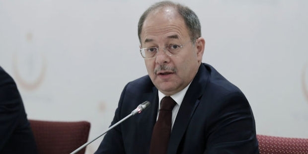 Sağlık Bakanı: Doktorları özel sektörde çalışan eşinin yanına&nbsp;göndermeyeceğiz