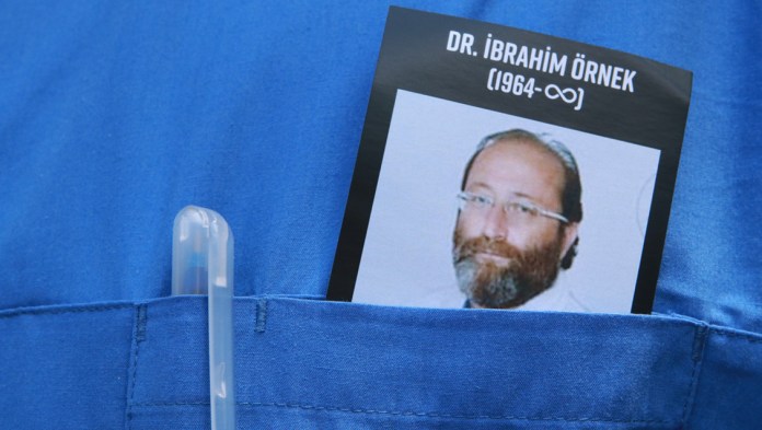 Covid19’dan Hayatını Kaybeden Doktorun Adı Dersliğe&nbsp;Verildi